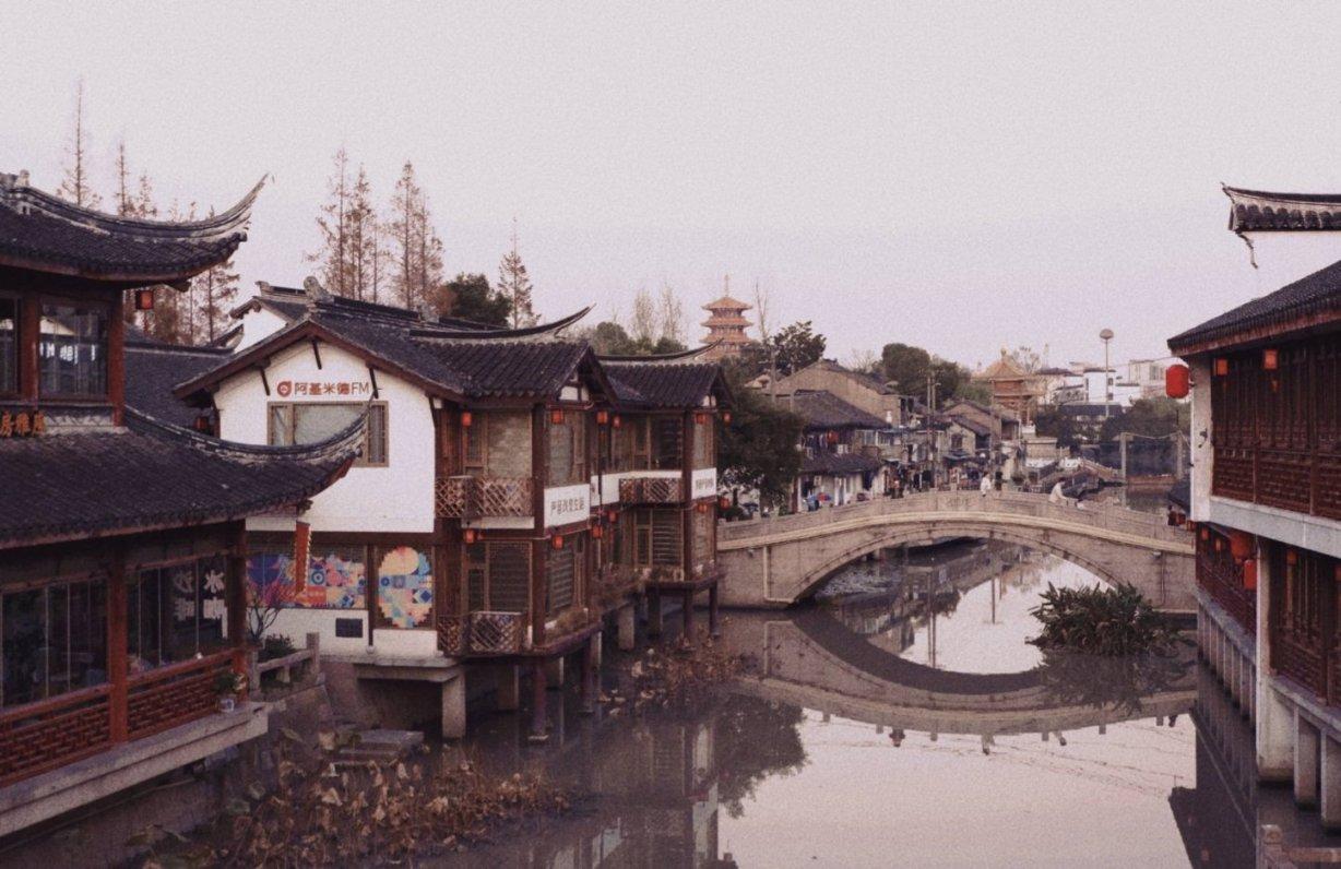白色情人节：校园迷宫